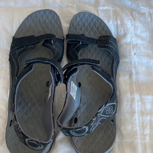 Columbia outdoor hiking style sandals - Picture 1 of 4